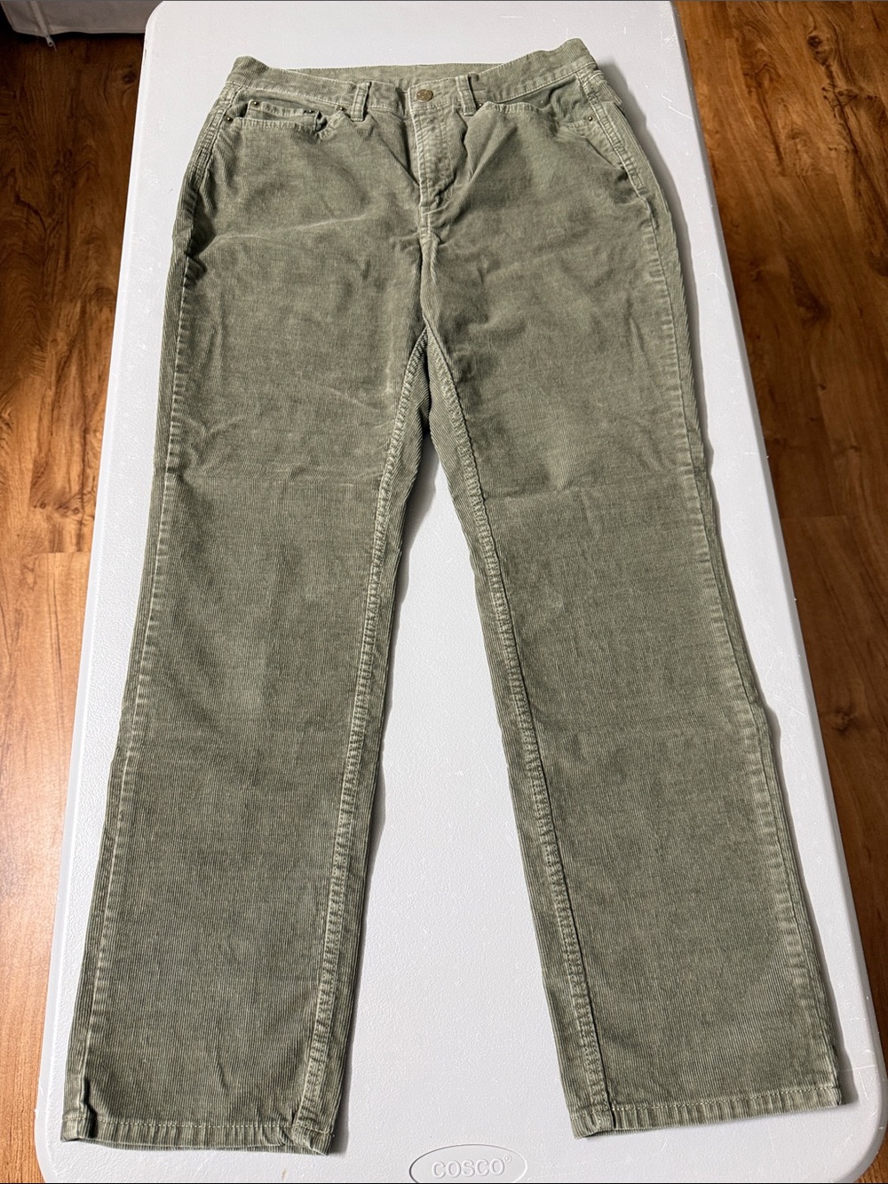 L.L. Bean Women's Straight Leg Corduroy Pants in Olive Green